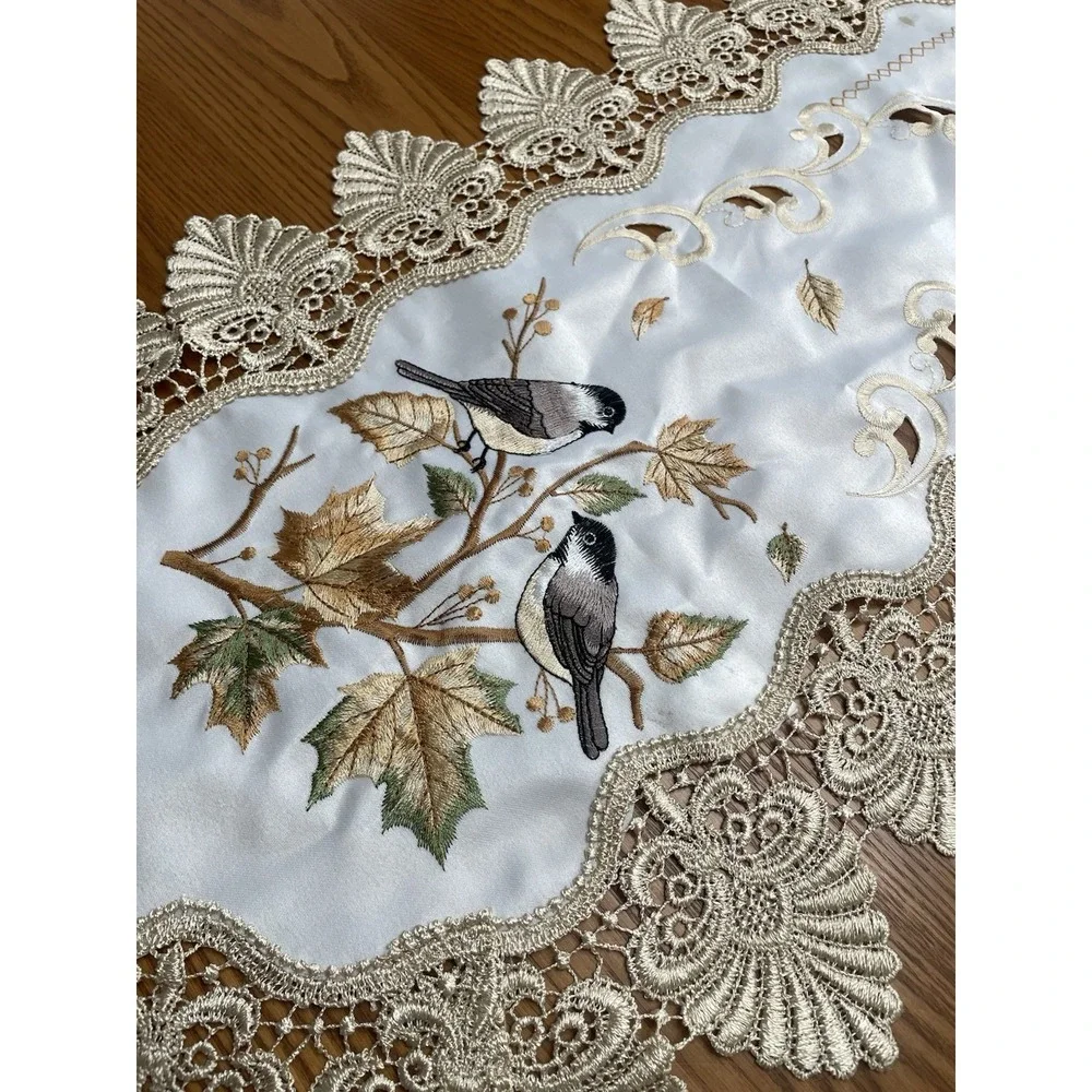 Chickadee And Lace Border Table Runner From Bed Bath And Beyond - Preowned